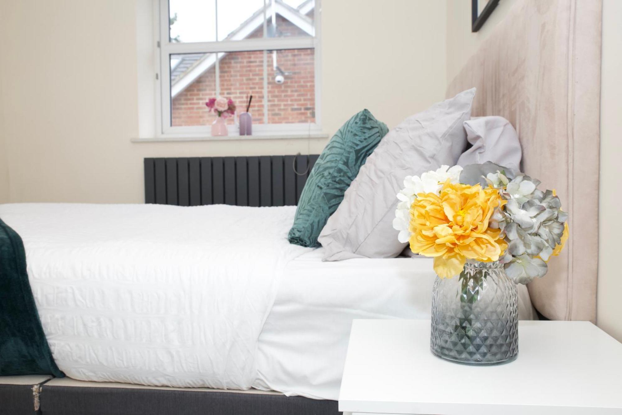 Spacious Modern 2 Bed Flat In City Centre Reading Extérieur photo